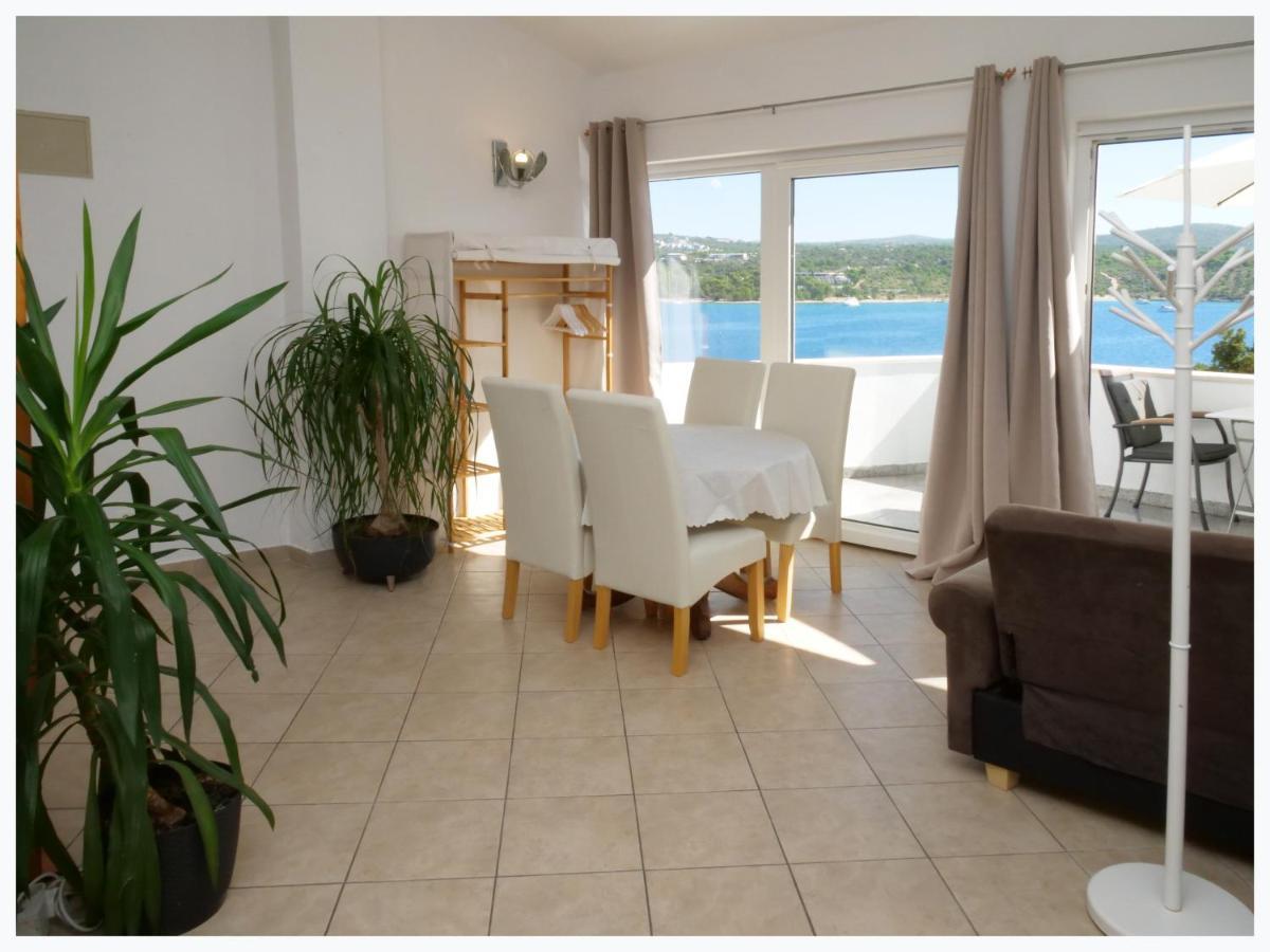 The Peninsula Apartment Primosten Exterior photo